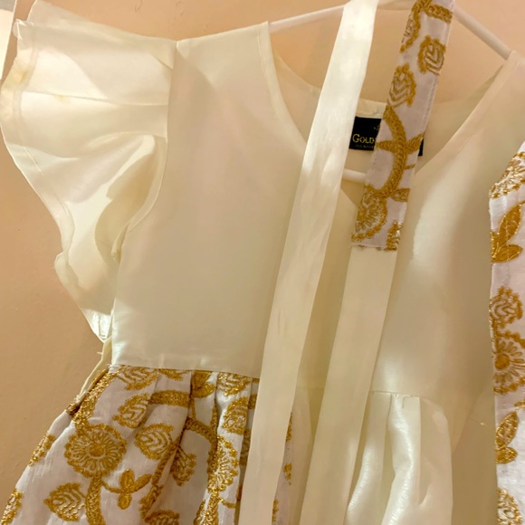 Mom & daughter dresses . - Picture 2 of 9